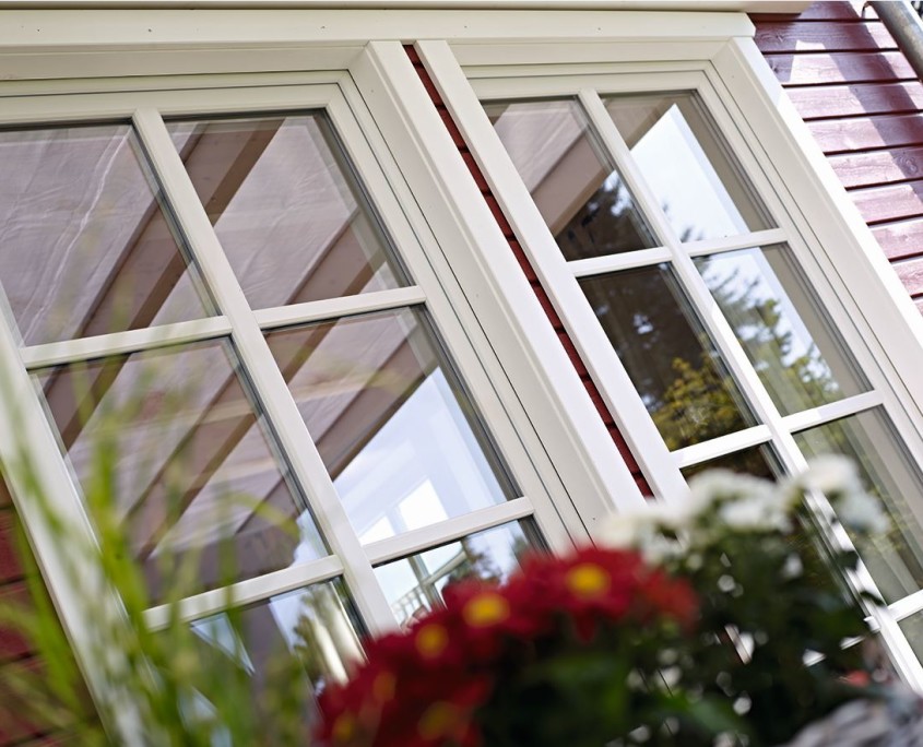 Mit Fenstersprossen aus Kunststoff lassen sich historisches Aussehen und moderne Ansprüche verbinden - und das zu einem günstigen Preis.