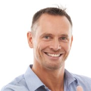 Wir beraten Sie gerne Mo-Fr von 9-20 Uhr zu Ihrem Fensterprojekt.